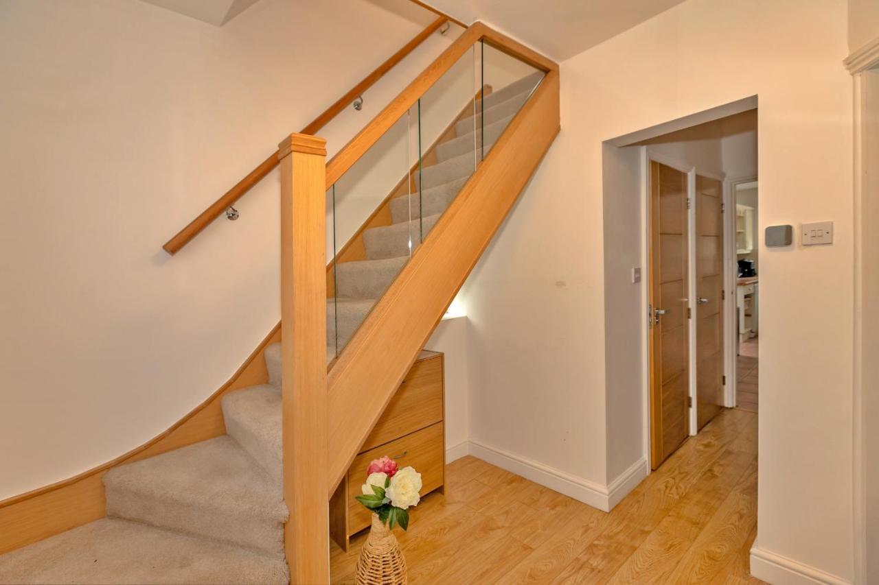 Finest Retreats - Debarnes House Villa Solihull Buitenkant foto