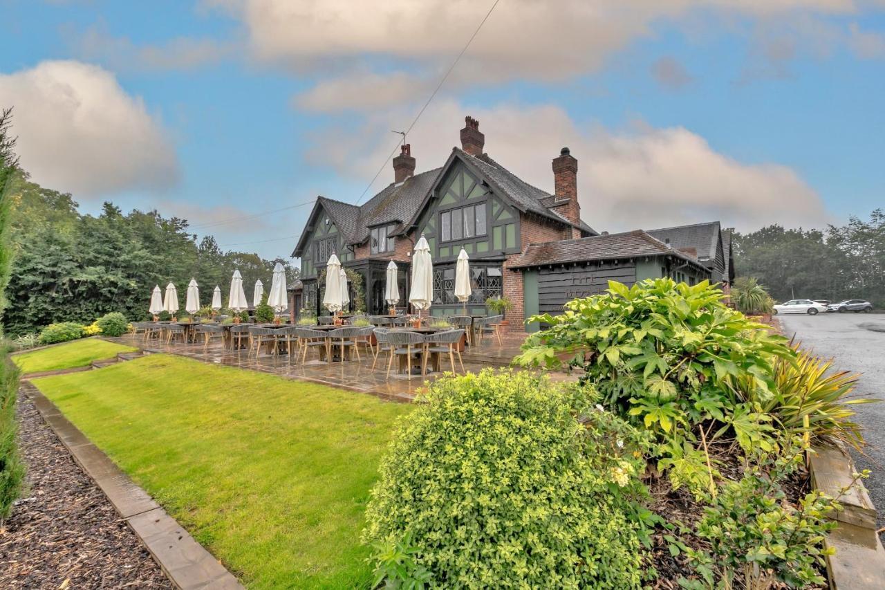Finest Retreats - Debarnes House Villa Solihull Buitenkant foto