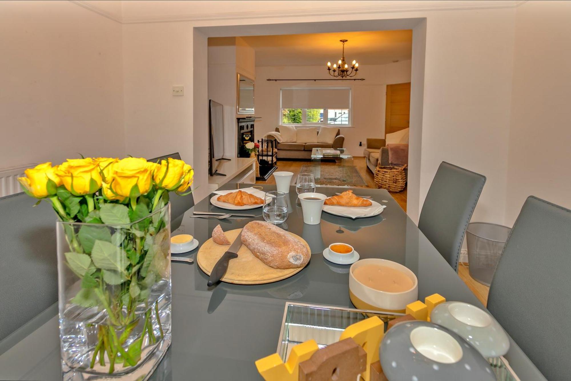 Finest Retreats - Debarnes House Villa Solihull Buitenkant foto